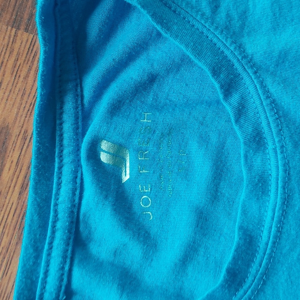 Joe Fresh tee‎ - Picture 2 of 4